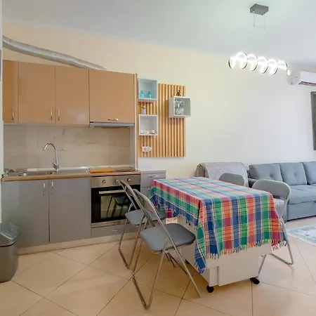 Cozy In Qerret Appartement *